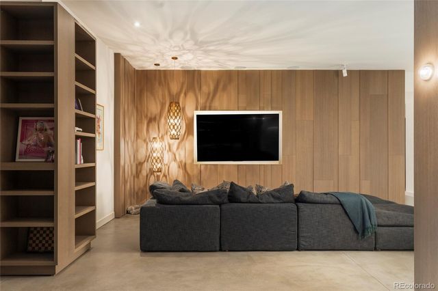 121 S Cherry Street, Denver, CO 80246