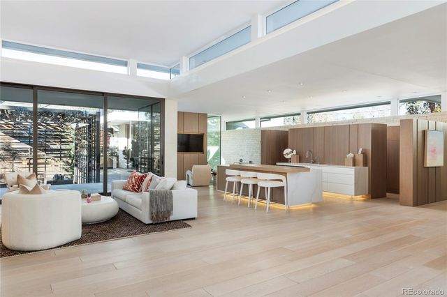 121 S Cherry Street, Denver, CO 80246