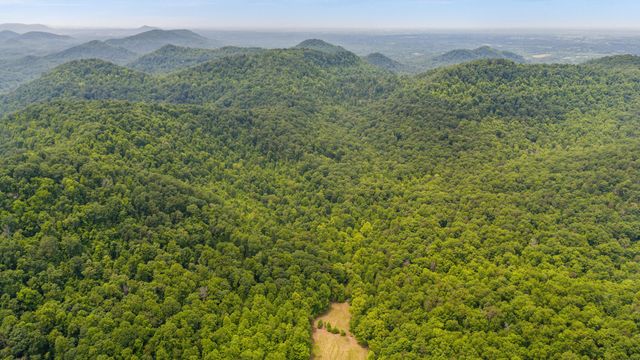 275 Horns River Road Road, Irvine, KY 40336