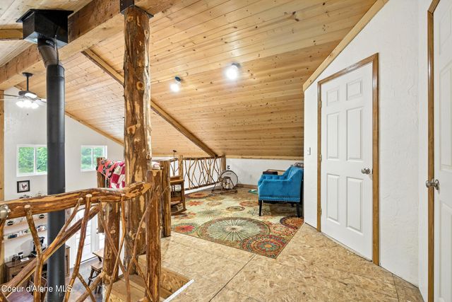 528 Trapper Creek RD, Sandpoint, ID 83864