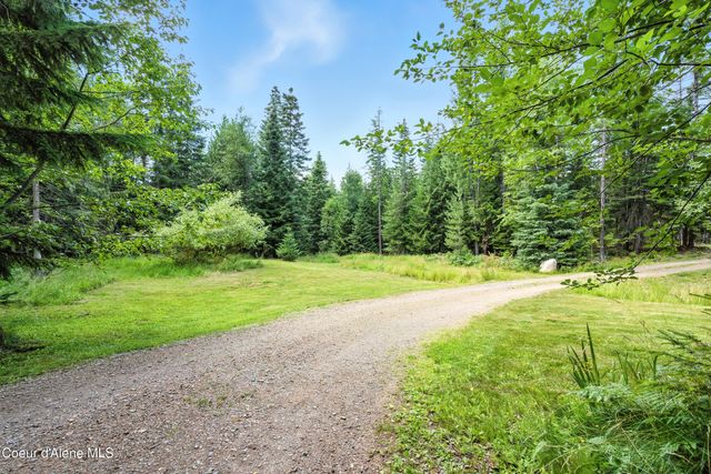 528 Trapper Creek RD, Sandpoint, ID 83864