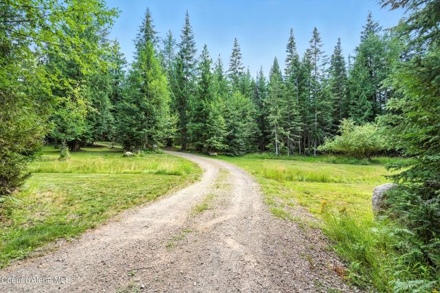 528 Trapper Creek RD, Sandpoint, ID 83864