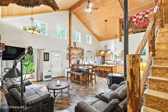 528 Trapper Creek RD, Sandpoint, ID 83864