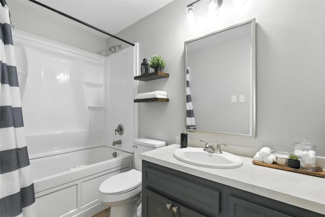 5610 Cuero Drive, De Cordova, TX 76049