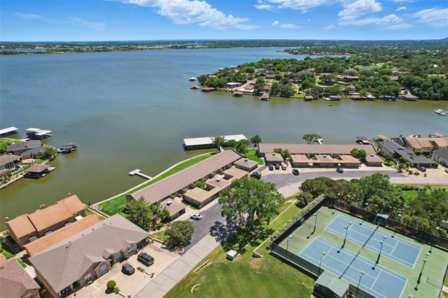 5610 Cuero Drive, De Cordova, TX 76049