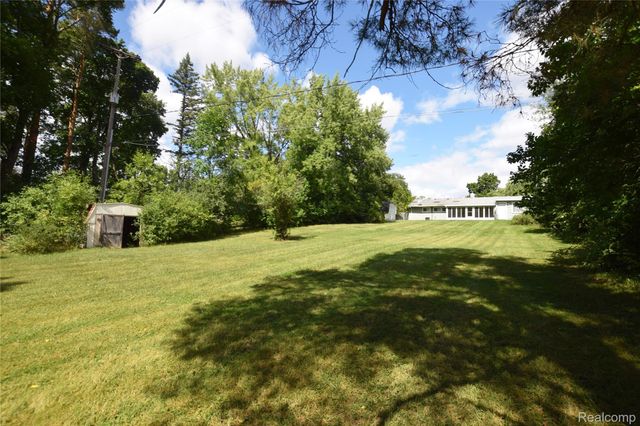 1935 Carmanbrook Parkway, Flint, MI 48507