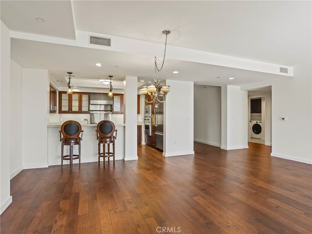 920 Granite Drive 213, Pasadena, CA 91101