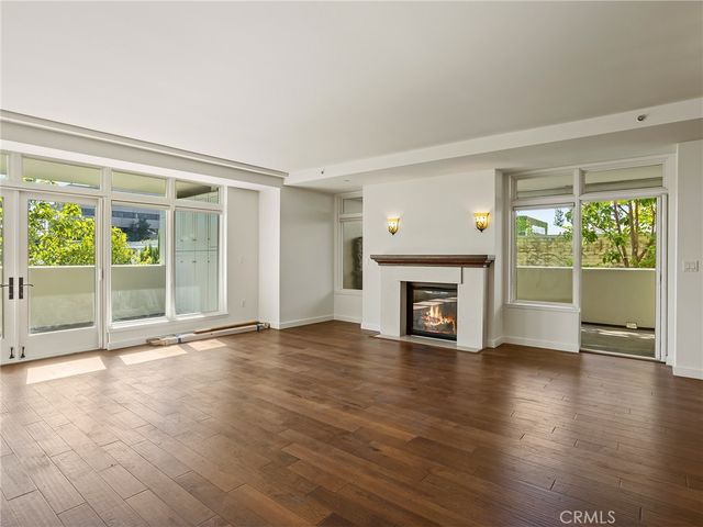 920 Granite Drive 213, Pasadena, CA 91101