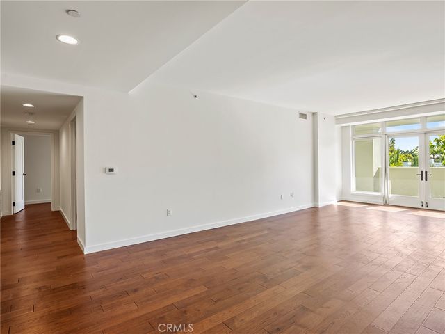 920 Granite Drive 213, Pasadena, CA 91101