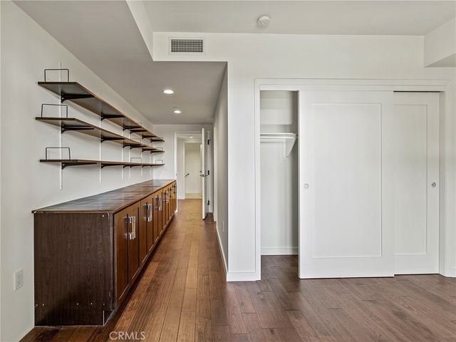 920 Granite Drive 213, Pasadena, CA 91101