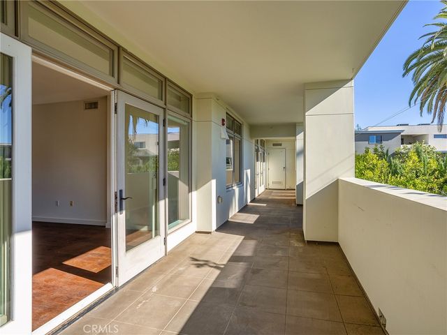 920 Granite Drive 213, Pasadena, CA 91101