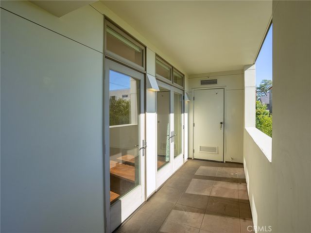 920 Granite Drive 213, Pasadena, CA 91101