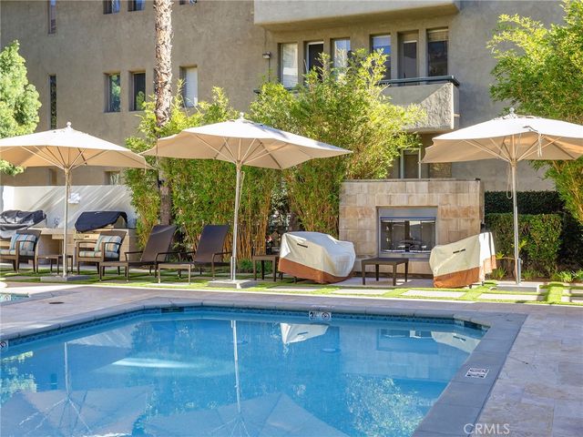 920 Granite Drive 213, Pasadena, CA 91101
