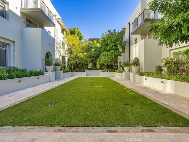 920 Granite Drive 213, Pasadena, CA 91101