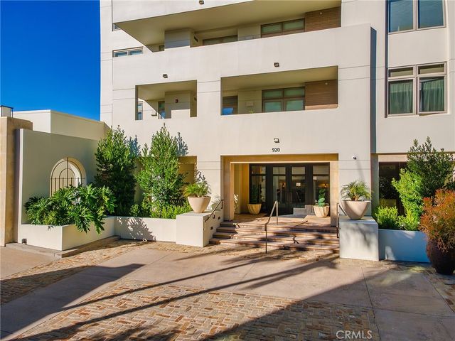 920 Granite Drive 213, Pasadena, CA 91101