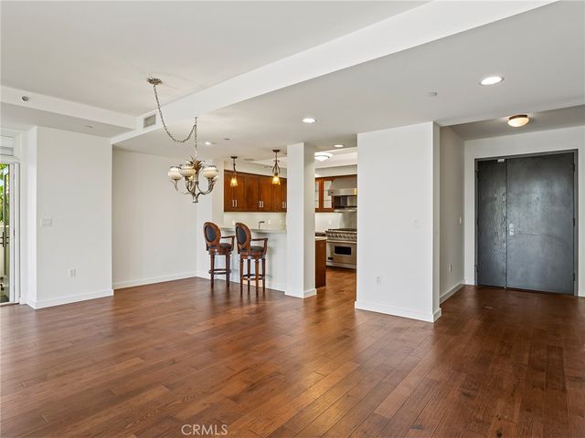 920 Granite Drive 213, Pasadena, CA 91101