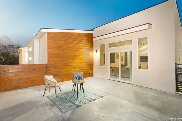 120 Pierce Ave, San Antonio, TX 78208