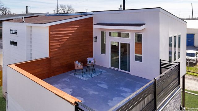 120 Pierce Ave, San Antonio, TX 78208