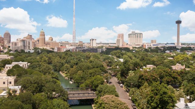 120 Pierce Ave, San Antonio, TX 78208