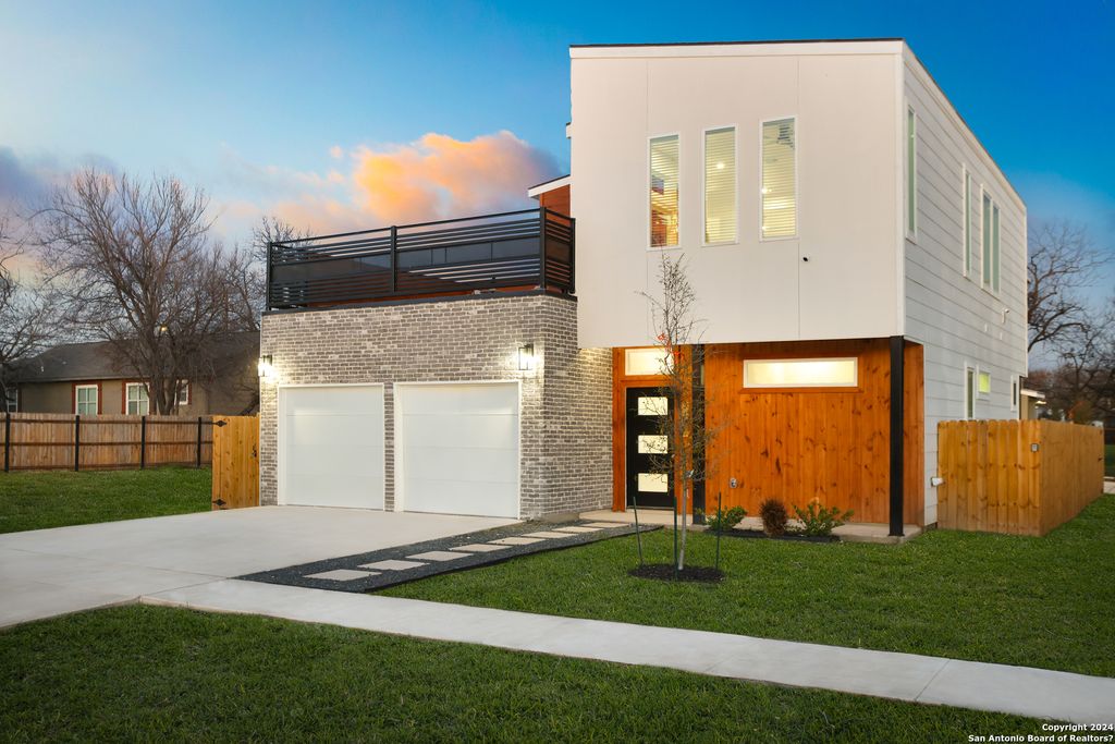 120 Pierce Ave, San Antonio, TX 78208