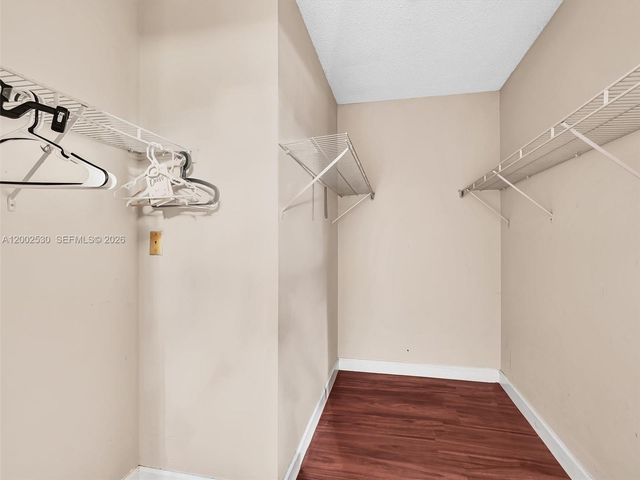 5710 NW 21st St 36-B, Lauderhill, FL 33313