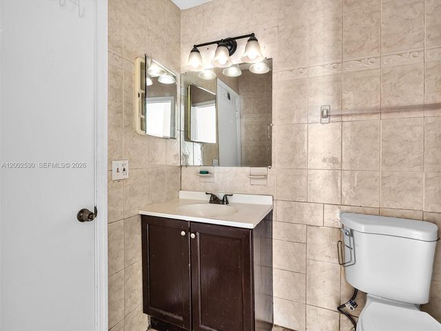 5710 NW 21st St 36-B, Lauderhill, FL 33313