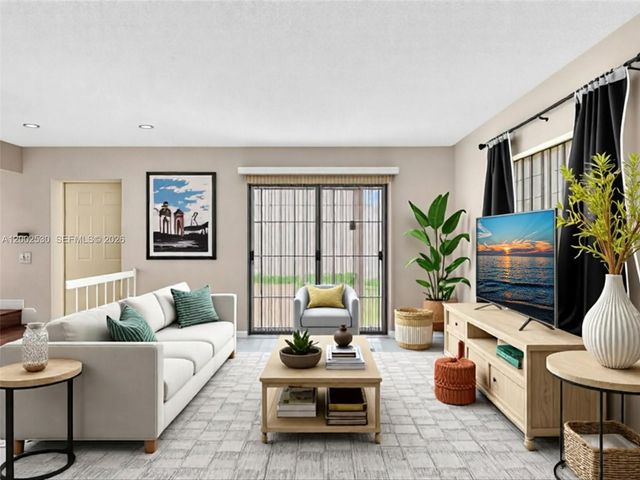 5710 NW 21st St 36-B, Lauderhill, FL 33313