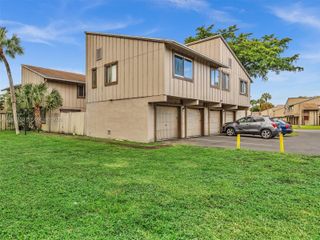 5710 NW 21st St 36-B, Lauderhill, FL 33313