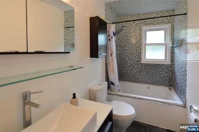 40-10 Paterson Street, Fair Lawn, NJ 07410