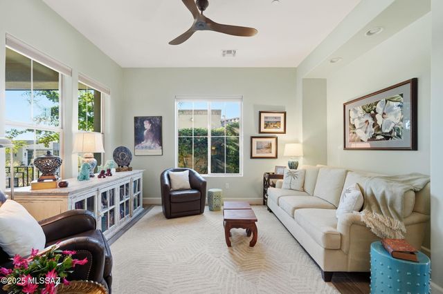 14195 N Los Saguaros Drive, Marana, AZ 85658