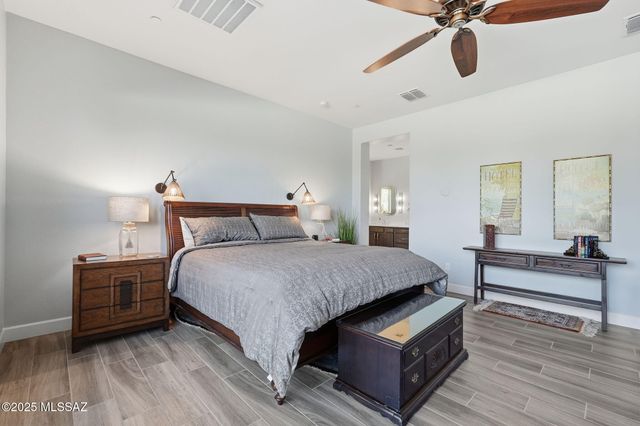 14195 N Los Saguaros Drive, Marana, AZ 85658