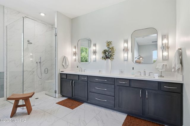 14195 N Los Saguaros Drive, Marana, AZ 85658