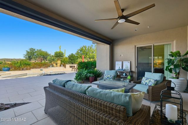 14195 N Los Saguaros Drive, Marana, AZ 85658