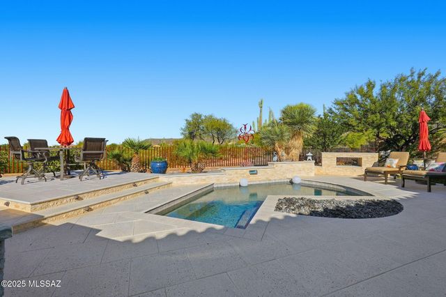 14195 N Los Saguaros Drive, Marana, AZ 85658