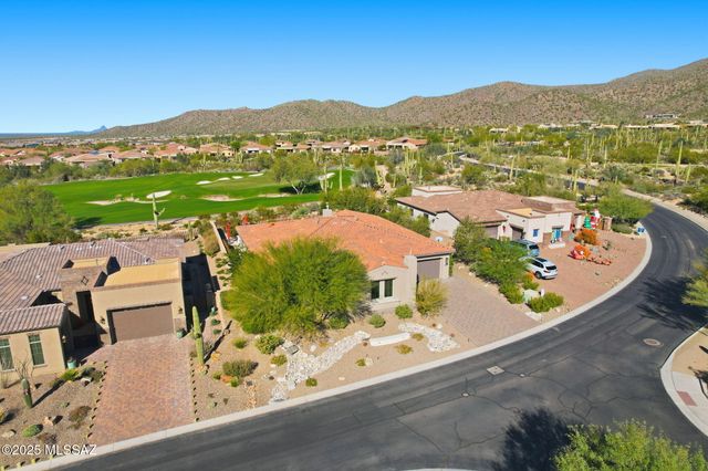 14195 N Los Saguaros Drive, Marana, AZ 85658