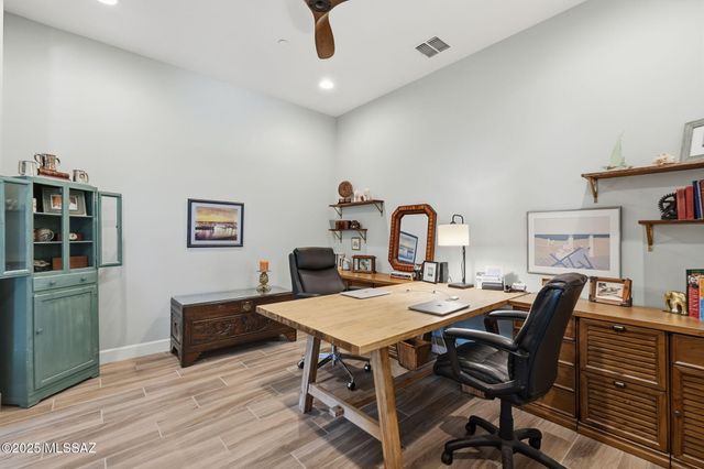 14195 N Los Saguaros Drive, Marana, AZ 85658