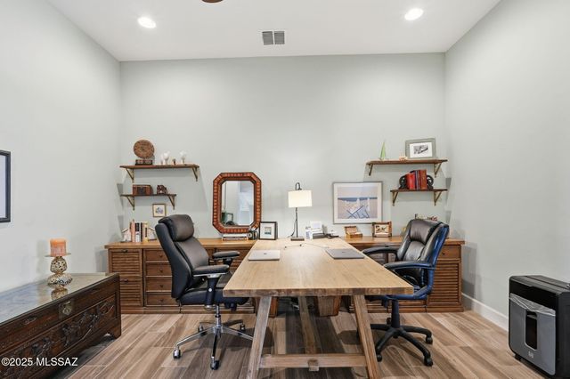 14195 N Los Saguaros Drive, Marana, AZ 85658