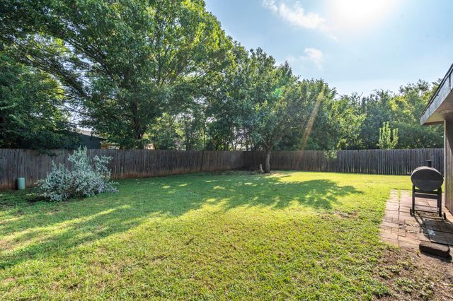3736 Longmeadow Way, Fort Worth, TX 76133