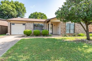 3736 Longmeadow Way, Fort Worth, TX 76133