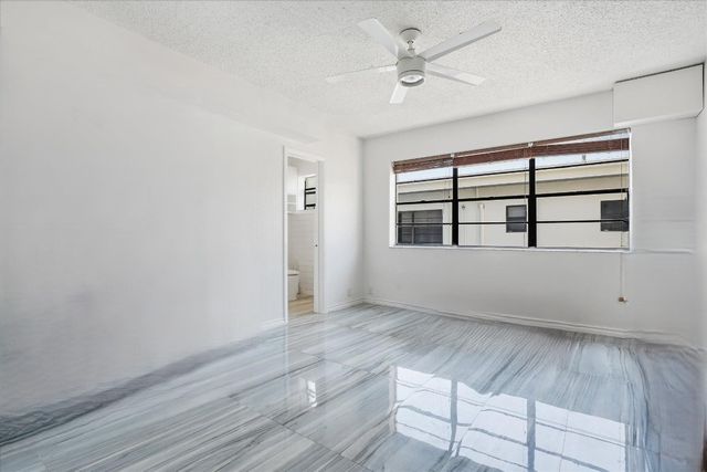 2751 N Surf Road C6, Hollywood, FL 33019