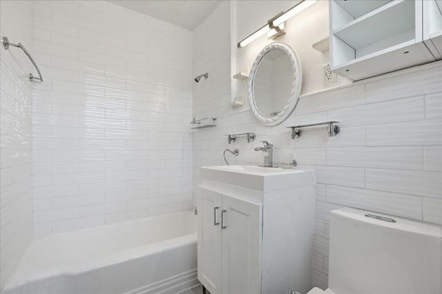 2751 N Surf Road C6, Hollywood, FL 33019