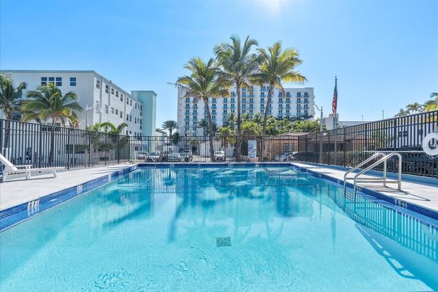 2751 N Surf Road C6, Hollywood, FL 33019