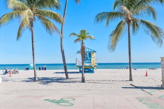 2751 N Surf Road C6, Hollywood, FL 33019