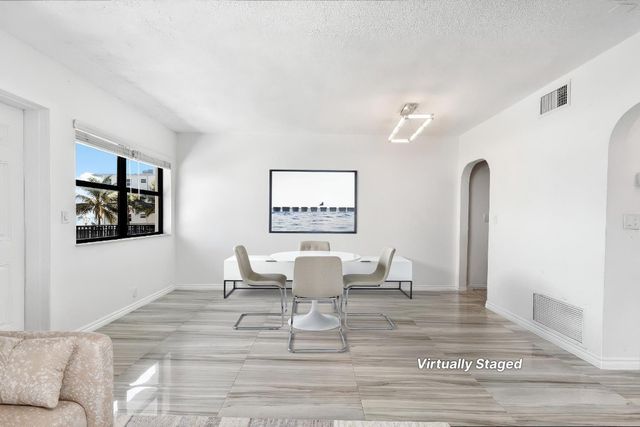 2751 N Surf Road C6, Hollywood, FL 33019