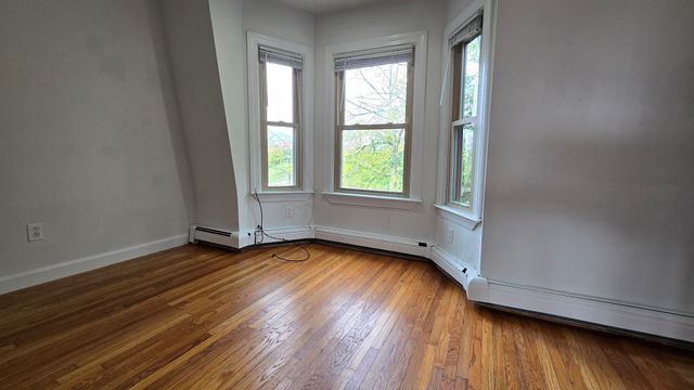 45 Thomas Park 3, Boston, MA 02127