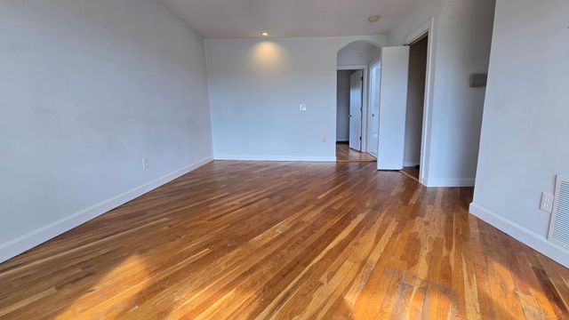 45 Thomas Park 3, Boston, MA 02127
