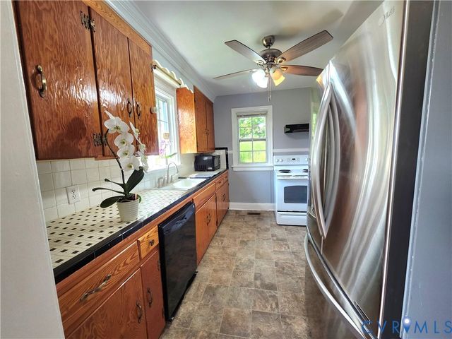 6706 Jahnke Rd, Richmond, VA 23225