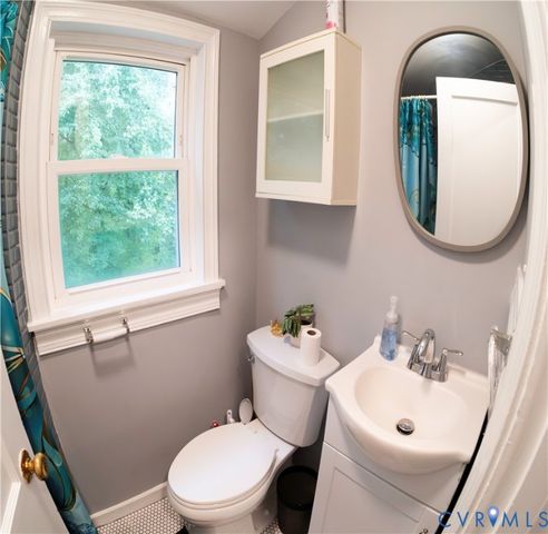 6706 Jahnke Rd, Richmond, VA 23225