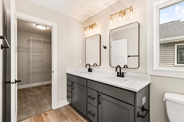 2721 Yordi Drive Drive, Norwalk, IA 50211
