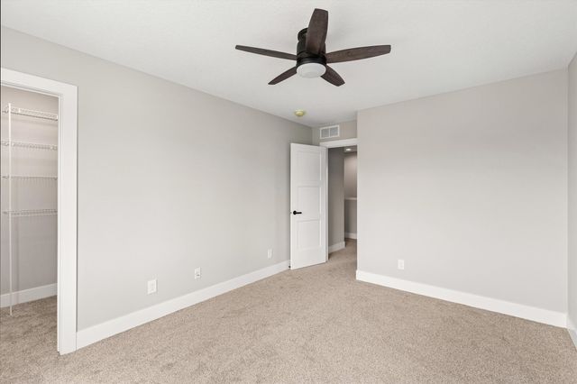 2721 Yordi Drive Drive, Norwalk, IA 50211